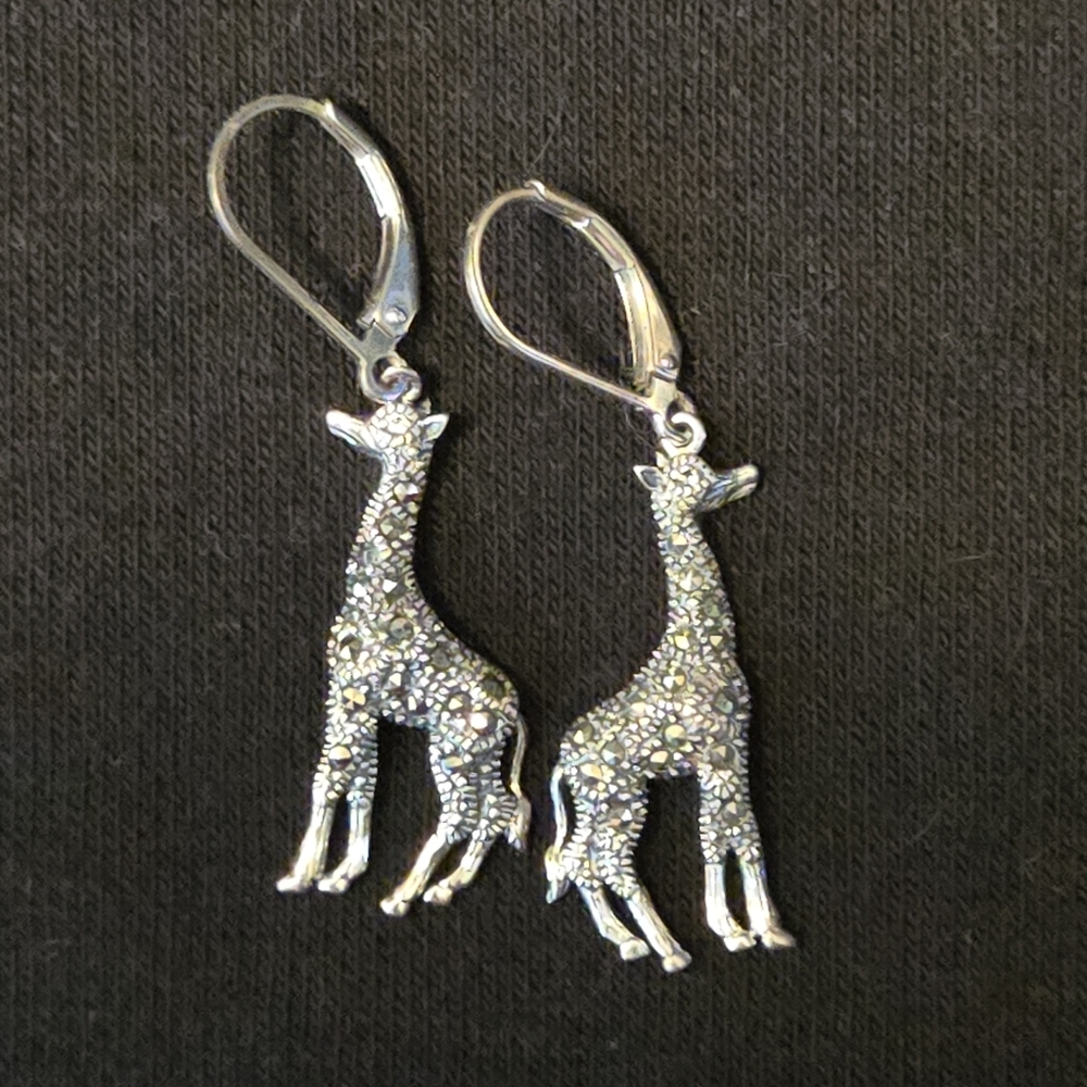 JTV NWT Silver Giraffe Dangle Earrings - Picture 2 of 6